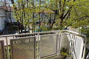 Helle 2-Zimmer-Wohnung im 2. OG mit Balkon in Unterföhring – Siedlerstrasse 1, 85774 Unterföhring – Vorschaubild 1