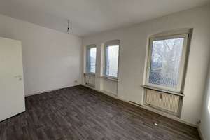 Historisches Mehrfamilienhaus mit großem Entwicklungspotenzial in zentraler Fürther Lage – Die vollständige Adresse der Immobilie erhältst du vom Anbieter., 90762 Stadtpark, Stadtgrenze, Fürth – Vorschaubild 6