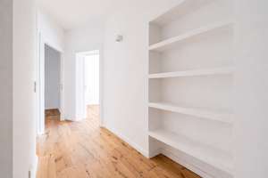 Erstbezug nach Sanierung - bezugsfreie 2-Zimmer-Wohnung mit charmanten Altbaudetails – Die vollständige Adresse der Immobilie erhältst du vom Anbieter., 12051 Neukölln (Ortsteil), Berlin – Vorschaubild 2