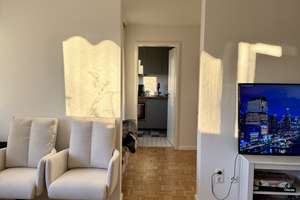Helle, modernisierte 3,5-Zimmer-Wohnung mit zwei Balkonen direkt am Olympiapark – Werner-Friedmann-Bogen 14, 80993 Alt-Moosach, München – Vorschaubild 6