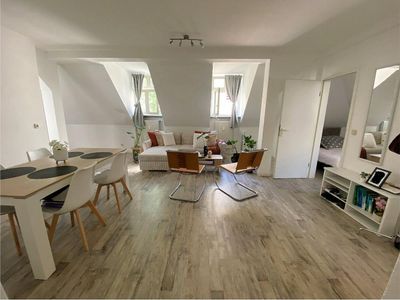 *** Wohnen in der Innenstadt ! *** Helle 2-Zi-DG-Whg mit Loftcharakter in Lüdenscheid
