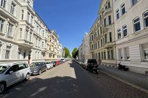 Magdeburg Stadtfeldt-Ost - 2 Zimmer, 2 Balkone und EBK