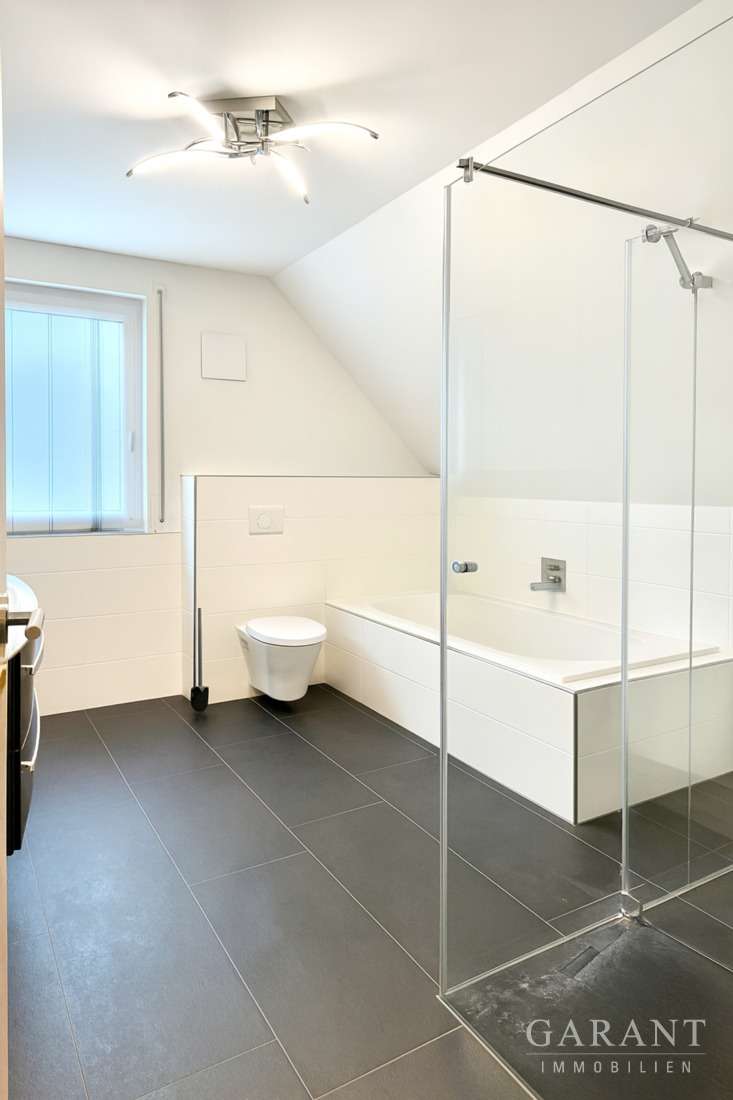 Immobilie in Frensdorf - Sanfte Eleganz, moderne Energie - ein stadtnahes Zuhause wie kein anderes! - Bild 3