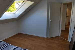 Helle 3-Zimmer-Dachgeschosswohnung mit Südloggia und Balkon in Stuttgart Möhringen – 78,4 m² Wfl. – Die vollständige Adresse der Immobilie erhältst du vom Anbieter., 70567 Möhringen-Ost, Stuttgart – Vorschaubild 6