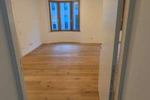 Wohnen mit Charakter: Hochwertig sanierte 2-Zimmerwohnung – Kasernenstraße 17-19, 40213 Carlstadt, Düsseldorf – Vorschaubild 4
