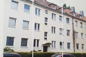 Stilvolle, vollständig renovierte 2-Zimmer-DG-Wohnung mit Einbauküche in Hannover – Nettemannstraße 8, 30459 Hannover – Vorschaubild 1