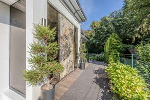 Repräsentative Design-Villa mit absoluter Privatsphäre in den Elbvororten  – Die vollständige Adresse der Immobilie erhältst du vom Anbieter., 22587 Rissen, Hamburg – Vorschaubild 4