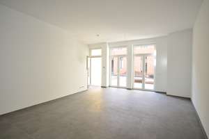 Modernes 3-Zi-Stadthaus mit Dachterrasse im begrünten Innenhof – Klosterstraße 140, 40211 Stadtmitte, Düsseldorf – Vorschaubild 3