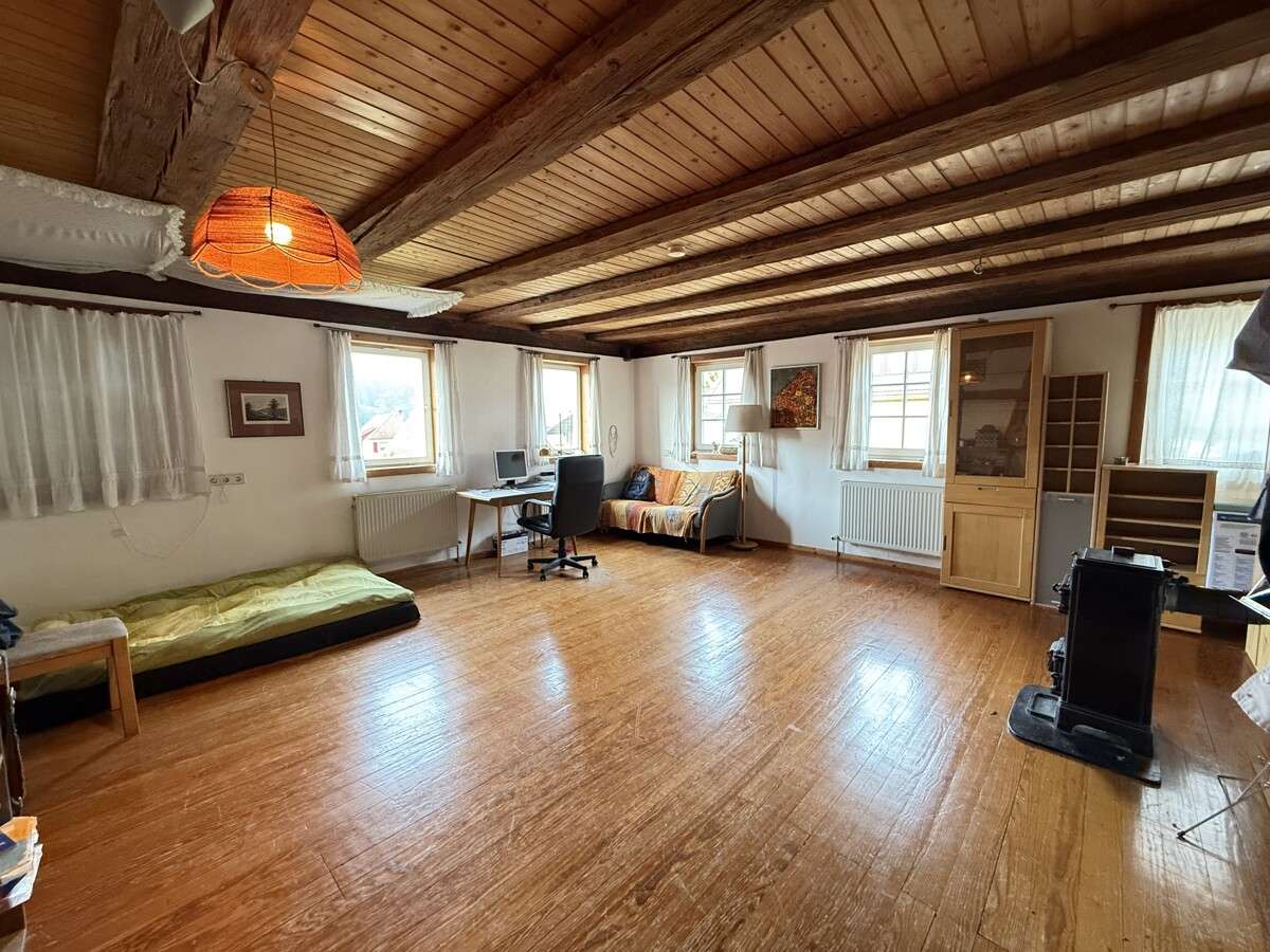 Immobilie in Wolpertshausen - DENKMALGESCHÜTZTES
ZWEIFAMILIENWOHNHAUS 
IN UNTERSCHEFFACH - Bild 10