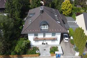 Sofort verfügbar: Haus im Haus in Hartmannshofen – 348 m² Wohnfläche, 500 m² Privatgarten – Schmid-Ballauf-Weg 3, 80997 Allach, München – Vorschaubild 2