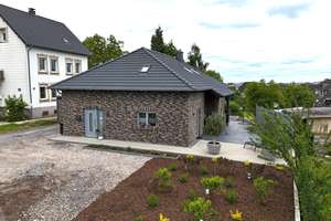 NEU: Neuwertiges Einfamilienhaus mit tollem Grundstück in top Wohnlage von Neuenrade zu verkaufen!!! – Die vollständige Adresse der Immobilie erhältst du vom Anbieter., 58809 Neuenrade – Vorschaubild 1