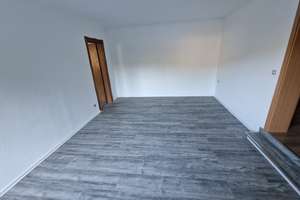 Großzügige 4-Zimmer-Wohnung in zentraler Lage von Ründeroth mit großer Terrasse – Die vollständige Adresse der Immobilie erhältst du vom Anbieter., 51766 Engelskirchen – Vorschaubild 11