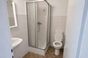 3 Zimmer DG Wohnung ohne Schrägen mit viel Stauraum und Stellplatz – Klaus-Groth-Weg 26, 31303 Burgdorf – Vorschaubild 7