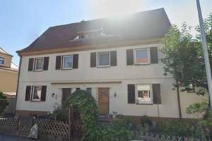 Doppelhaushälfte mit 7 Zimmern in Fürth