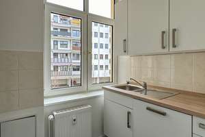 WG geeignet mit Einbauküche in Uninähe – 39106 Alte Neustadt, Magdeburg – Vorschaubild 1