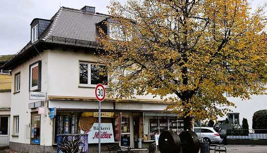 Bild von Oberursel-Oberstedten: WGH mit einer bezugsfertigen Top-WE und einem vermieteten Ladengeschäft