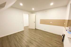 hochwertige ausgestattete 3-Zimmer-WE nebst vermieteter 1-Zimmer-Wohnung im DG – Neubrandenburger Straße 2a, 18055 Brinckmansdorf, Rostock – Vorschaubild 14