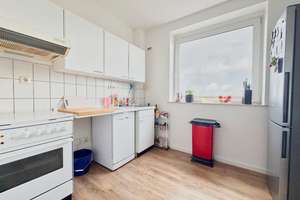 Uppenberg! Traumhafte Aussicht – mitten im Herzen der Stadt! 2- Zimmerwohnung mit TG- Stellplatz – Die vollständige Adresse der Immobilie erhältst du vom Anbieter., 48159 Uppenberg, Münster – Vorschaubild 2