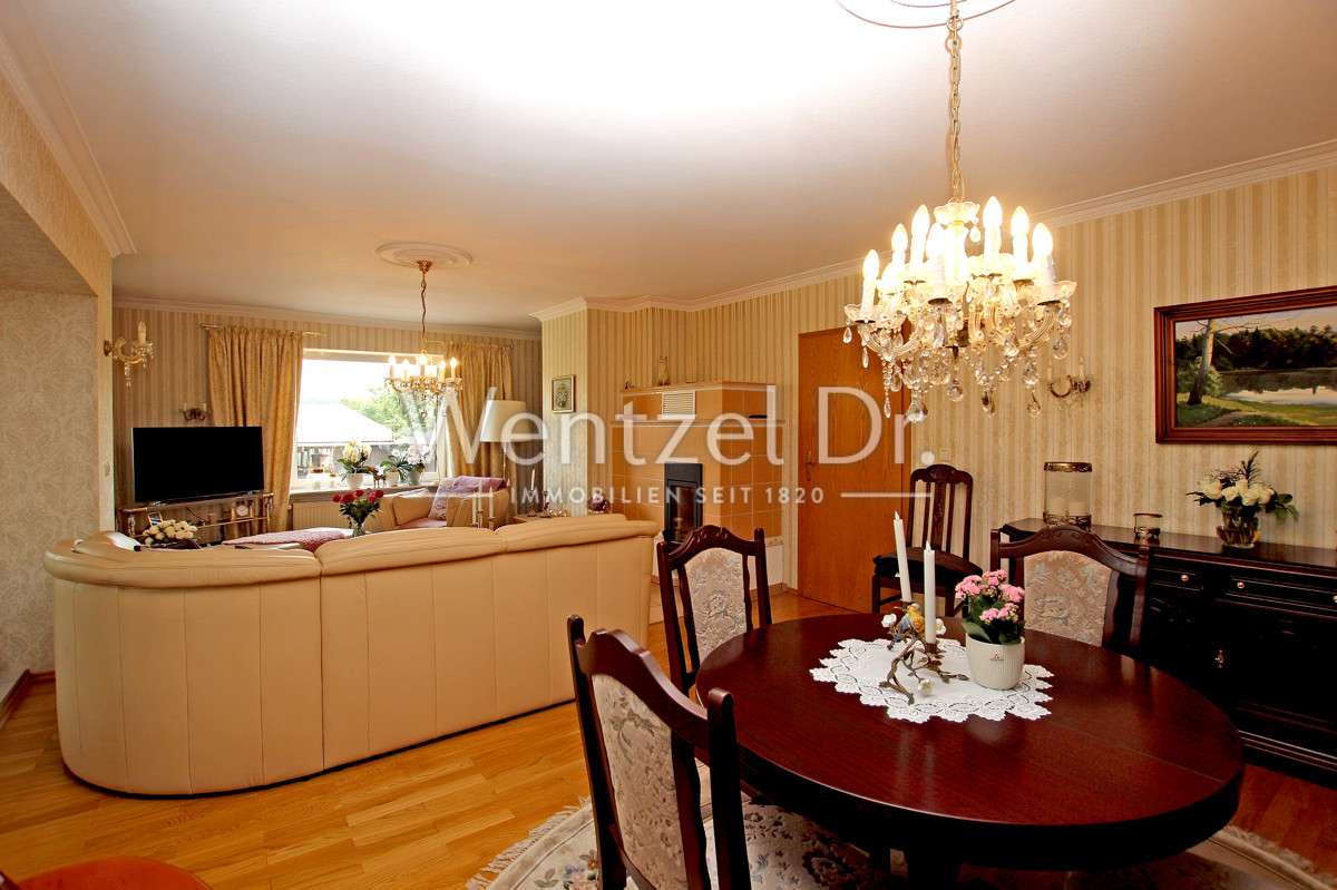 Immobilie in Pampow - Großzügiges Anwesen mit separater 300 qm großen Kalthalle am Rande Schwerins ! - Bild 1