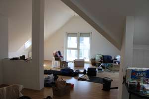 Frisch Sanierte 2,5 Zi. Whg. mit Balkon, Studio und TG-Stellplatz – Die vollständige Adresse der Immobilie erhältst du vom Anbieter., 90491 Sankt Jobst, Nürnberg – Vorschaubild 2