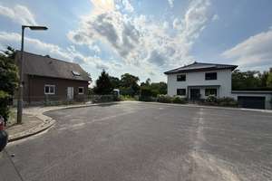WOHNEN im GRÜNEN: ERSTBEZUG im LUXUS Neubau: QNG + KFW: 4-Zi-Whg mit 2 Bädern + RIESEN SÜD Terrasse – Die vollständige Adresse der Immobilie erhältst du vom Anbieter., 14195 Lichterfelde, Berlin – Vorschaubild 1