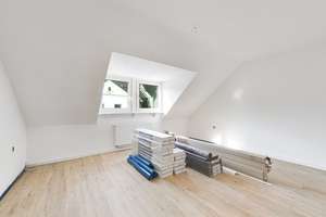 Düsseldorf-Rath | Dachgeschoss für sich allein – helle 3 Zimmer mit Atmosphäre – 40472 Rath, Düsseldorf – Vorschaubild 14