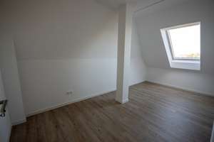 Wohnen in kleinstrehlen | 2 Bäder | Fußbodenheizung | Dachbalkon | Galerie | Tiefgarage – Reicker Straße 33b, 1219 Strehlen, Dresden – Vorschaubild 17