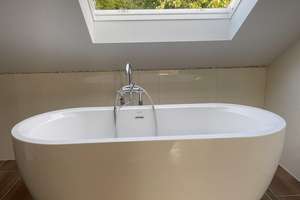 Exklusive Maisonette-Wohnung mit großer Dachterrasse und 5 Zimmern!