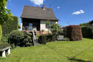 Zentral. Guter Erhaltungszustand. Toller Garten. Ihr neues Zuhause wartet auf Sie! – Rhein-Sieg-Kreis – Vorschaubild 1