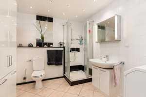Atrium Bungalow mit Garage * Fernwärme * 2 Bäder – Köln – Vorschaubild 14
