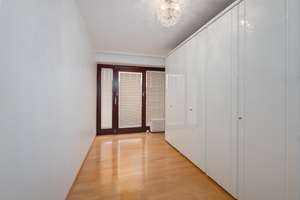 Lichtdurchflutete 4-Zimmer-Eigentumswohnung mit zwei Balkonen und Tiefgaragenstellplatz – Die vollständige Adresse der Immobilie erhältst du vom Anbieter., 76229 Grötzingen, Karlsruhe – Vorschaubild 8