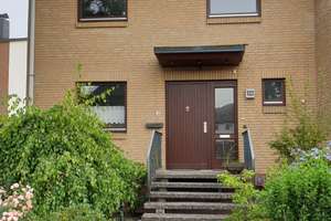 Großzügiges Endreihenhaus mit Garten in Hamburg-Niendorf