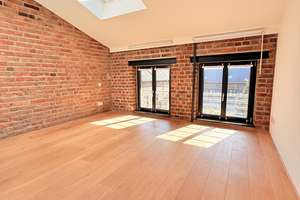 MAISONETTE I EINBAUKÜCHE I ANKLEIDE I DENKMAL I BELEUCHTUNG I 2 SCHLAFZIMMER MIT ENSUITE BADEZIMMER – Brühler Landstr. 547, 50997 Meschenich, Köln – Vorschaubild 11
