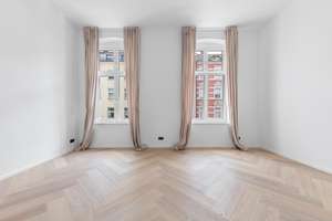 Exklusive Altbauwohnung mit Designerbad & Balkon in Düsseldorf-Unterbilk – Die vollständige Adresse der Immobilie erhältst du vom Anbieter., 40217 Unterbilk, Düsseldorf – Vorschaubild 8