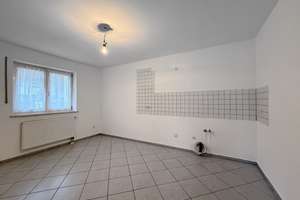 Wohnen auf zwei Ebenen- charmante Maisonette-Wohnung mit Garten und Haus-im-Haus-Charakter – Die vollständige Adresse der Immobilie erhältst du vom Anbieter., 81825 Gartenstadt Trudering, München – Vorschaubild 3