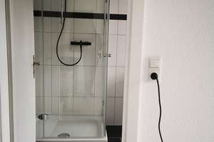 Lichtdurchflutete 4-Zimmer-Dachgeschoss Wohnung zur Miete in bester Lage in Wuppertal – Nützenberger Straße 167, 52115 Elberfeld West, Wuppertal – Vorschaubild 9