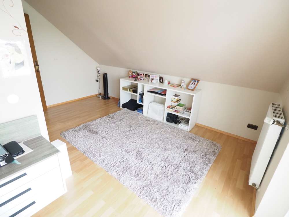 Immobilie in Girod - Ansprechendes Wohnhaus in schöner Ortsrandlage von Girod - Bild 6