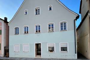 Viel Platz im MFH mit Garten, Zentrumslage von 91788 Pappenheim – Die vollständige Adresse der Immobilie erhältst du vom Anbieter., 91788 Pappenheim – Vorschaubild 1