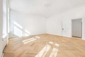 Prenzlauer Berg: Frisch sanierte 4-Zimmer Altbauwohnung, Süd-Balkon, Wohnküche, Stuck, ruhige Lage – Erich-Weinert-Straße 9, 10439 Prenzlauer Berg, Berlin – Vorschaubild 8