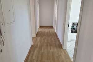 Familienfreundliche 3-Zimmer Altbauwohnung mit Flair – Alexander Puschkin Straße 30, 39108 Magdeburg – Vorschaubild 2