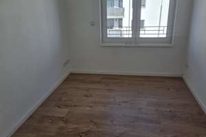 *Zweitbezug* Schöne Dreiraumwohnung mit Balkon und Aufzugug – Rogätzer Straße 5, 39106 Alte Neustadt, Magdeburg – Vorschaubild 4