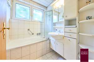 Halbhöhenlage S-Nord: Großzügige 4-Zi.-Wohnung, 2 Balkone, Parkett & Einbauküche +++ – Azenbergstraße 34, 70175 Relenberg, Stuttgart – Vorschaubild 31