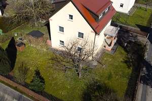 Traum-Garten mit Traumhaus - 182 m², 8 Zimmer auf 806 m² Grundstück zentral in Heubach – Die vollständige Adresse der Immobilie erhältst du vom Anbieter., 73540 Heubach – Vorschaubild 2