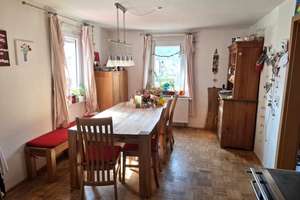 Älteres Wohnhaus in einer Anliegerstraße im Wohngebiet Igersheim – Die vollständige Adresse der Immobilie erhältst du vom Anbieter., 97999 Igersheim – Vorschaubild 8