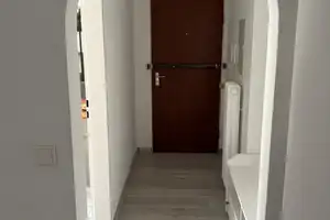 Geschmackvolle 2,5-Raum-Wohnung mit Balkon in Düsseldorf – Düsseldorf – Vorschaubild 9