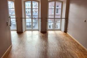 ***Provisionsfrei vom Eigentümer*** Exklusive 4-Zimmer-Wohnung mit Blick auf den Hauptmarkt in Trier – Die vollständige Adresse der Immobilie erhältst du vom Anbieter., 54290 Mitte/Gartenfeld, Trier – Vorschaubild 4