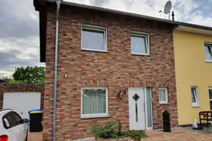 RESERVIERT!! Preiswerte 4-Raum-Doppelhaushälfte mit EBK in Horrem Götzenkirchen – An der alten Kreisbahn 31, 50169 Rhein-Erft-Kreis – Vorschaubild 3