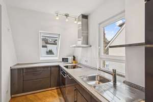 Exklusive Dachgeschoss-Wohnung in Stuttgart-Ost – Die vollständige Adresse der Immobilie erhältst du vom Anbieter., 70184 Gablenberg, Stuttgart – Vorschaubild 9