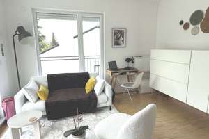 Ein Zuhause über den Dächern - Exklusive 2-Zi Dachgeschosswohnung – Ortlindestr. 15, 81927 Englschalking, München – Vorschaubild 2