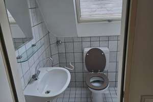 Geräumige 2-Zimmer-Dachgeschoßwohnung in Essen-Kupferdreh – Kupferdreher Straße 212, 45257 Kupferdreh, Essen – Vorschaubild 5